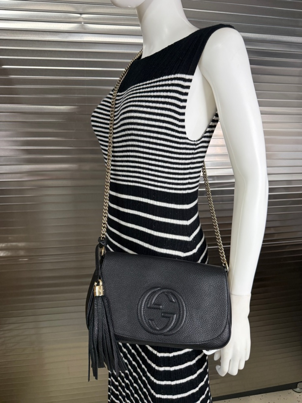 Authentic Pebbled Calfskin Medium Soho Flap Crossbody Black - Picture 14 of 14